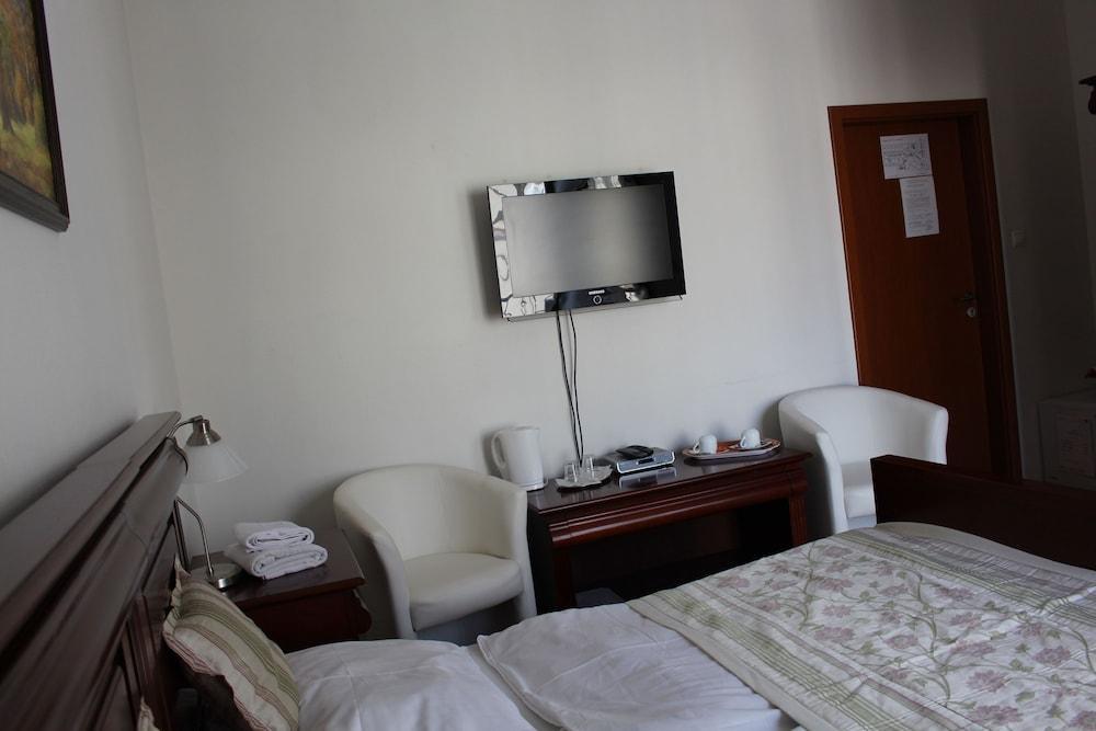 Hotel Oko Nyitra Kültér fotó